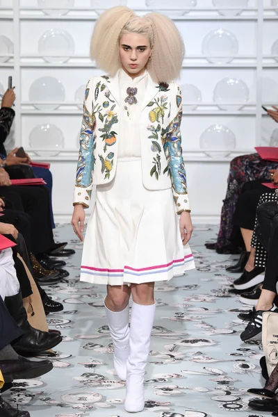 Look 5